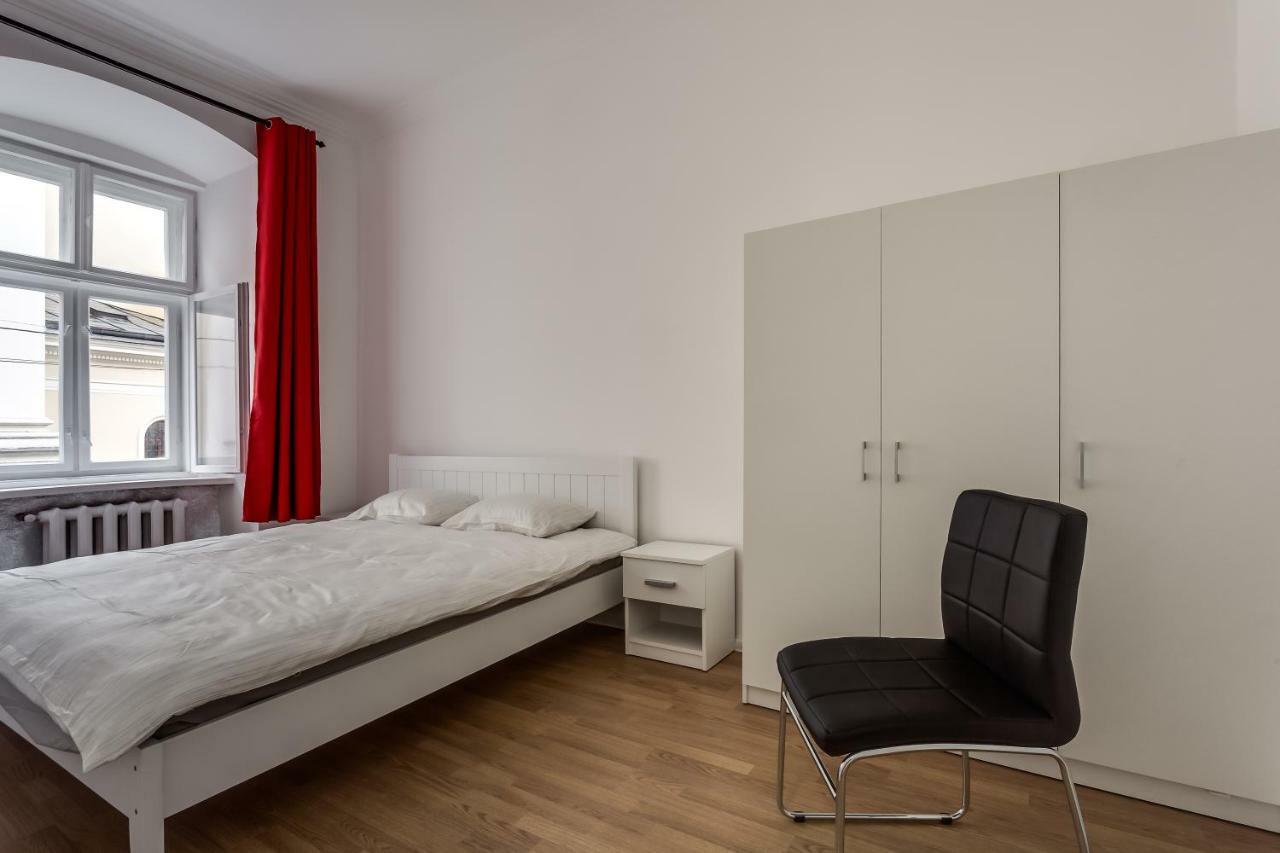 Modern Apartment In Lviv Historic Centre Luaran gambar