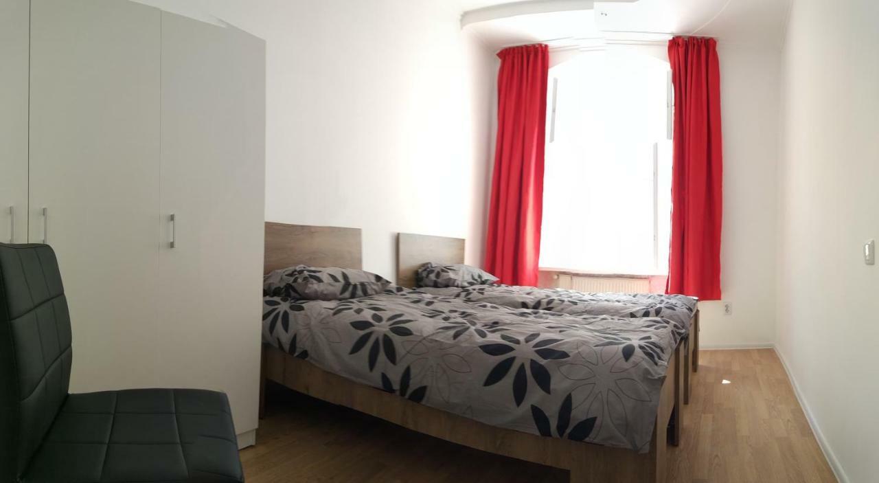 Modern Apartment In Lviv Historic Centre Luaran gambar